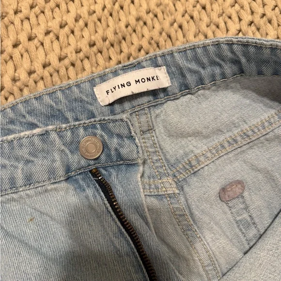 High-rise light wash, flare jeans - Picture 5 of 5